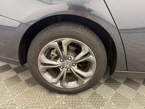 Used 2024 Honda Accord EX image 18