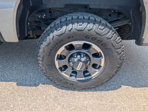Used 2024 Ford F250 Lariat w/ Lariat Ultimate Package AWD/4WD image 9