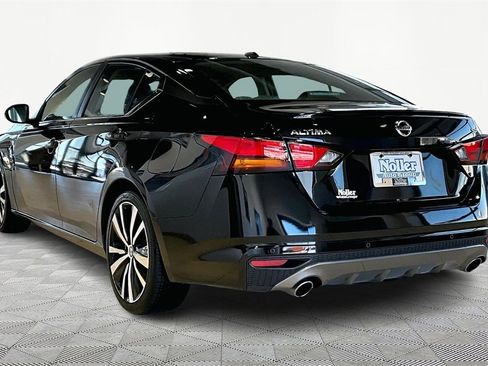 Used 2022 Nissan Altima 2.5 SR image 13