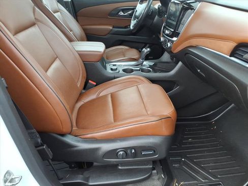 Used 2018 Chevrolet Traverse High Country image 9