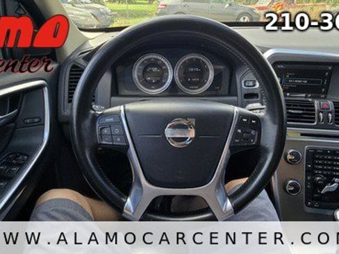 Used 2013 Volvo XC60 3.2 image 39