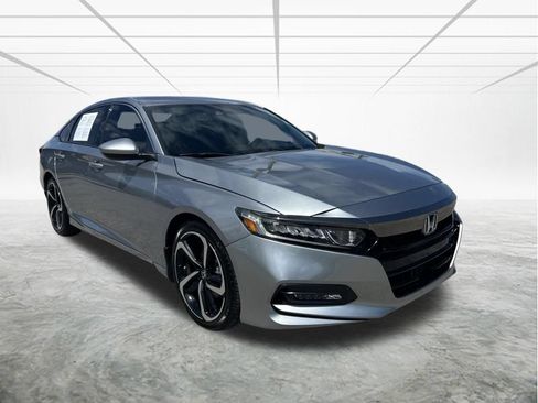 Used 2019 Honda Accord Sport image 2
