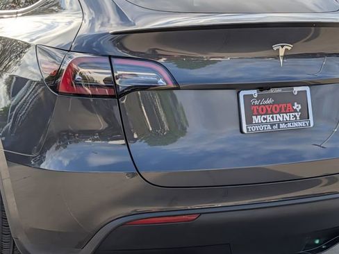 Used 2024 Tesla Model Y Long Range image 8