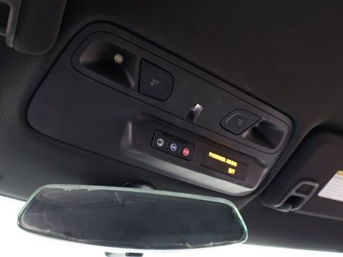 Used 2019 Chevrolet Camaro SS image 19