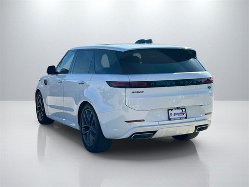 Used 2023 Land Rover Range Rover Sport SE Dynamic image 7