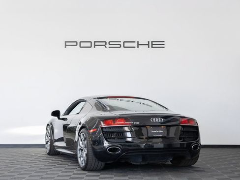 Used 2010 Audi R8 V10 AWD/4WD image 3