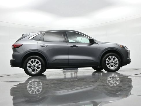 Certified 2024 Ford Escape Active AWD/4WD image 22