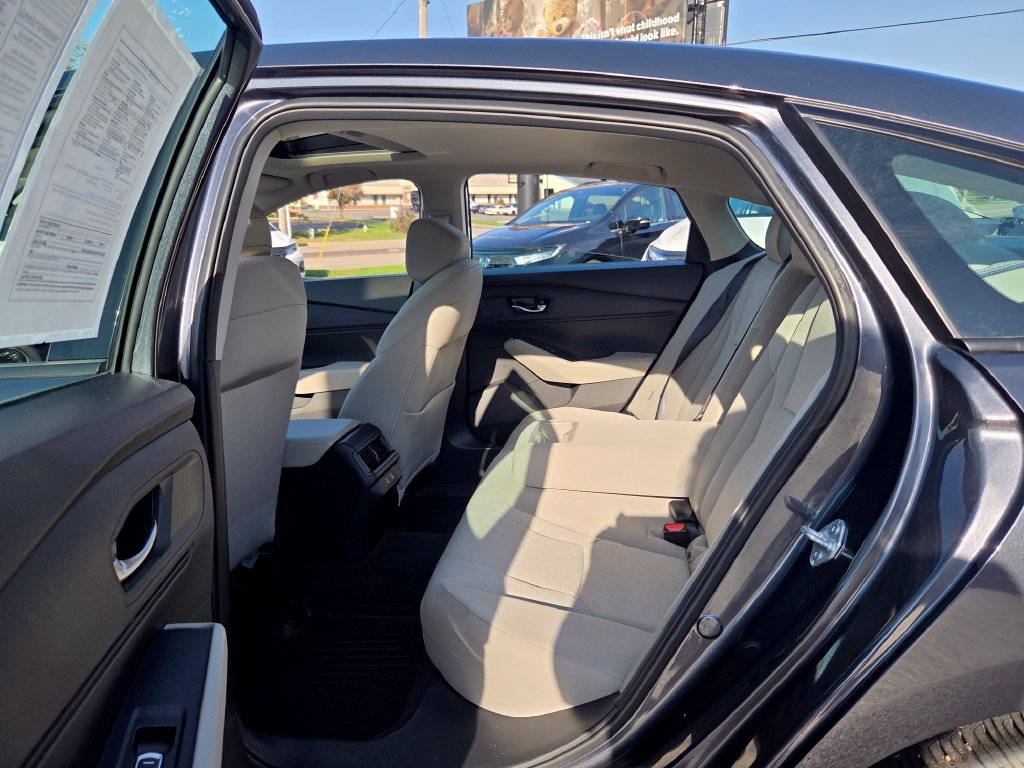 Certified 2025 Honda Accord SE image 19