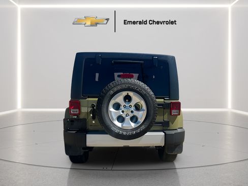 Used 2013 Jeep Wrangler Sahara w/ Dual Top Group AWD/4WD image 7
