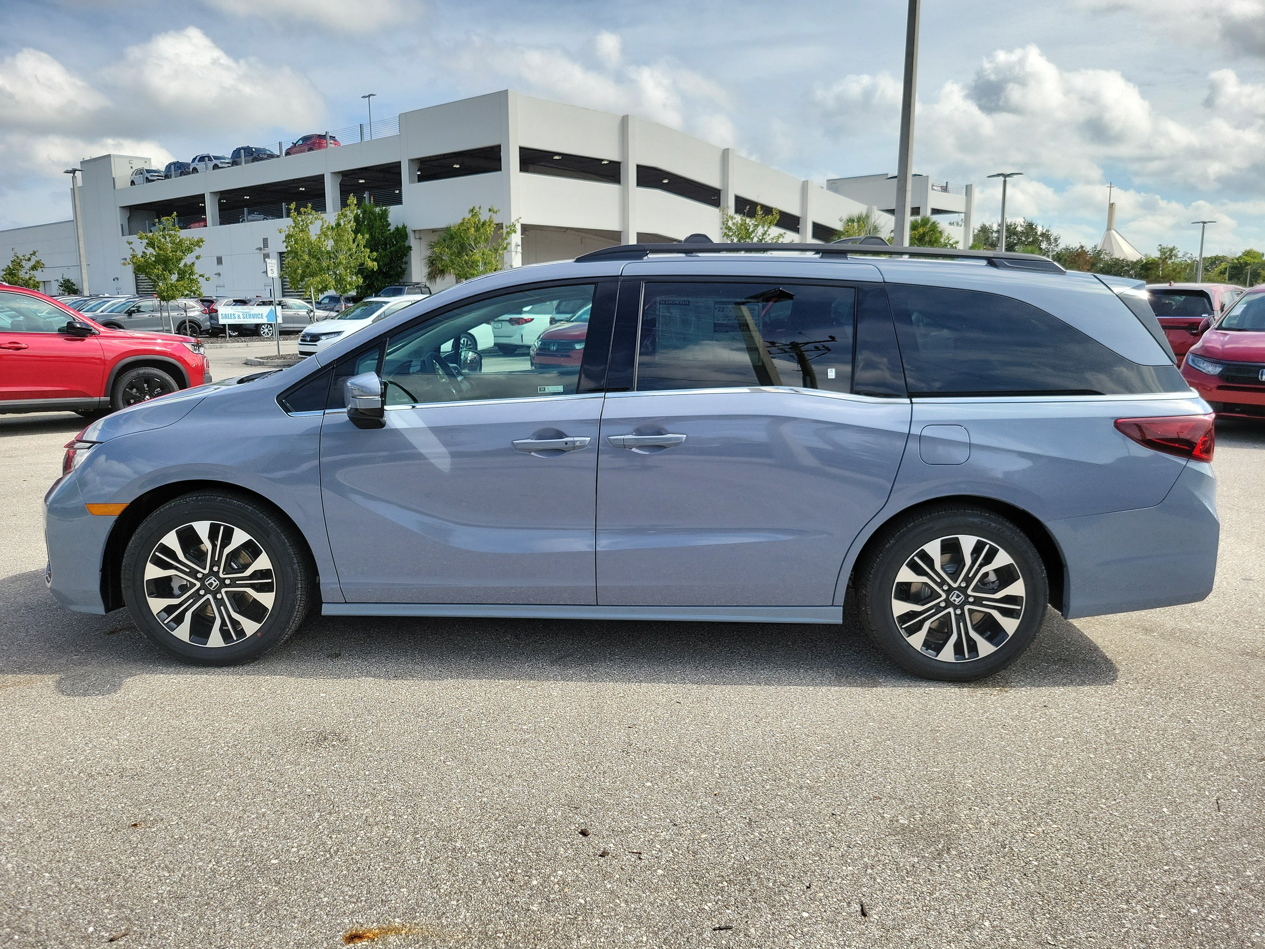 New 2027 Honda Odyssey Elite image 5