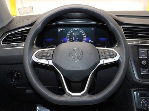 Used 2022 Volkswagen Tiguan S image 22