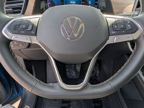 Certified 2026 Volkswagen Atlas SE w/ Panoramic Sunroof Package AWD/4WD image 25