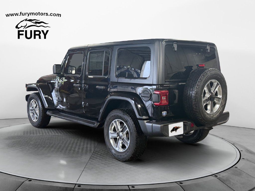 Used 2022 Jeep Wrangler Unlimited Sahara w/ LED Lighting Group AWD/4WD image 6