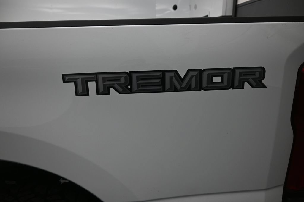 New 2027 Ford F250 XL w/ Tremor Off-Road Package AWD/4WD image 25