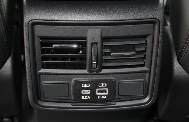 Used 2025 Subaru Forester Premium AWD/4WD image 33