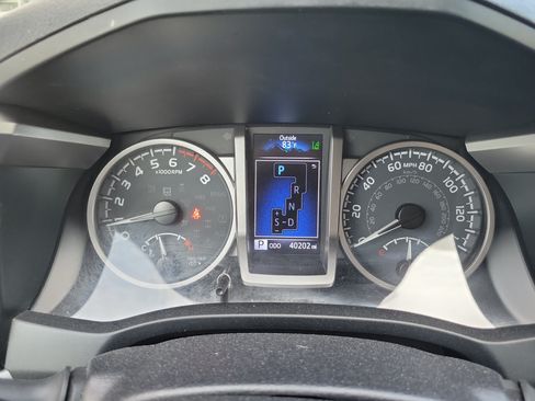 Used 2023 Toyota Tacoma SR5 AWD/4WD image 32
