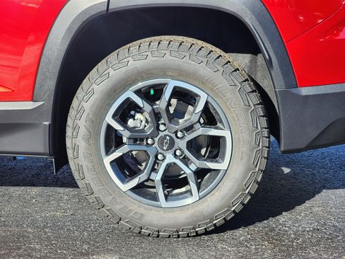 New 2026 Chevrolet Equinox ACTIV w/ Convenience Package III image 10