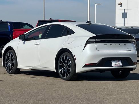 New 2026 Toyota Prius XSE image 6