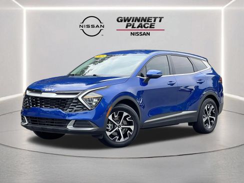 Used 2025 Kia Sportage EX FWD image 1