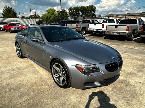 Used 2006 BMW M6 Coupe image 7