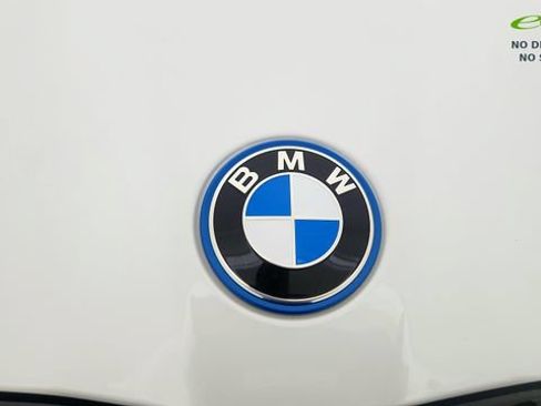 Used 2024 BMW i5 eDrive40i w/ Executive Package RWD image 25