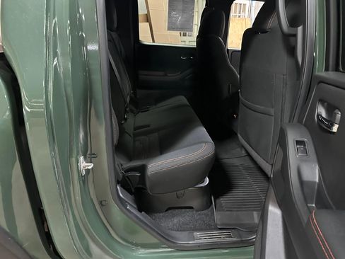 Used 2023 Nissan Frontier PRO-4X w/ Technology Package image 26