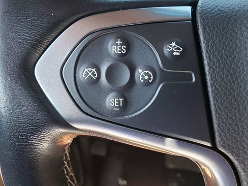 Used 2017 Chevrolet Suburban LT AWD/4WD image 20