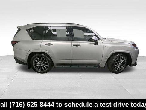 Used 2024 Lexus LX 600 F Sport image 7
