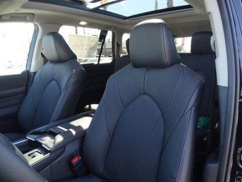 New 2026 Toyota Grand Highlander Limited image 11