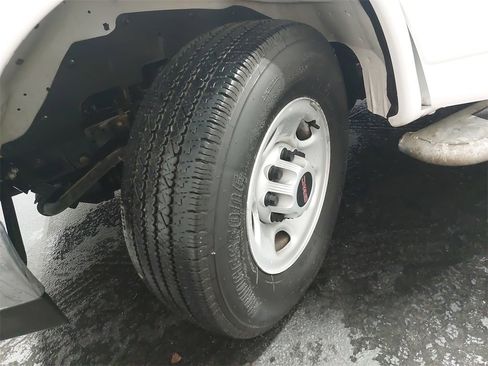 Used 2024 GMC Savana 2500 w/ Driver Convenience Package image 37