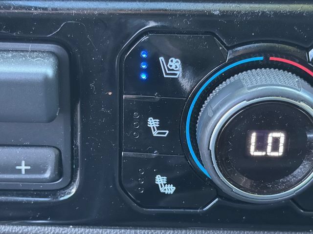 Used 2024 Chevrolet Silverado 2500 ZR2 AWD/4WD image 30