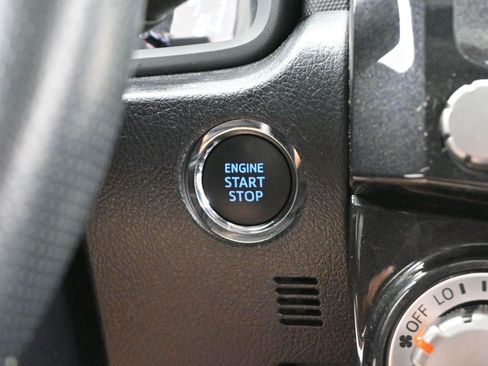 Used 2023 Toyota 4Runner 40th Anniversary SE AWD/4WD image 25