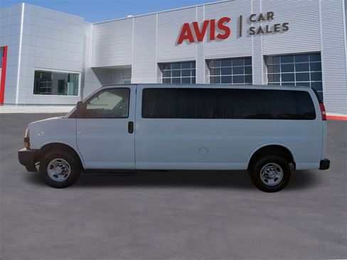 Used 2023 Chevrolet Express 3500 LS image 10