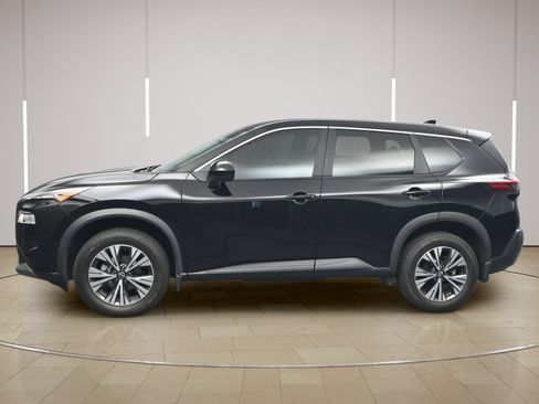 Certified 2023 Nissan Rogue SV FWD image 4