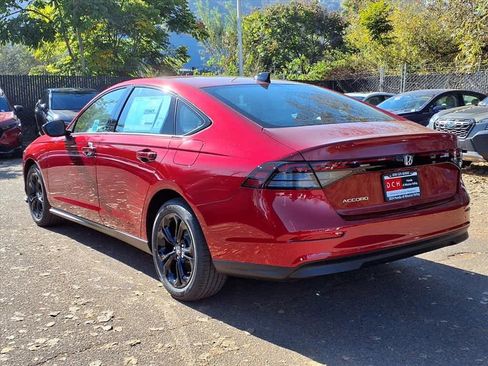 New 2025 Honda Accord SE image 7