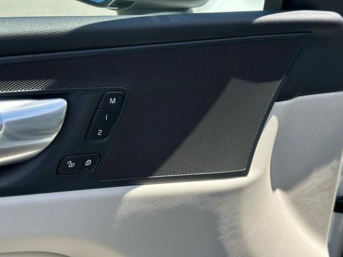 Certified 2025 Volvo XC60 T8 Plus w/ Protection Package Premier image 16