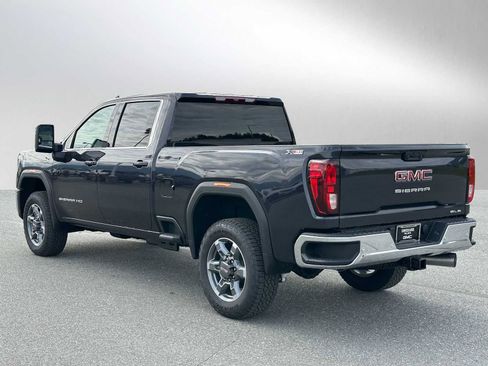 New 2025 GMC Sierra 2500 SLE image 5