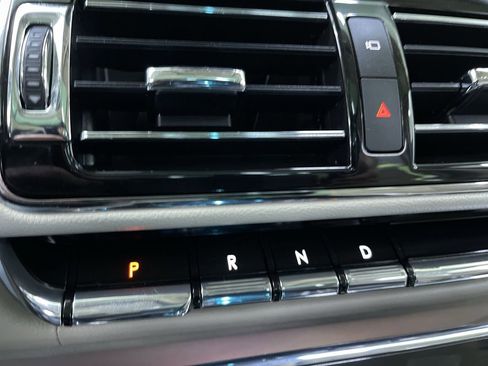 Used 2018 Lincoln Navigator Reserve w/ Technology Package image 25