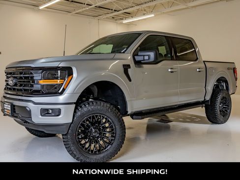 Used 2026 Ford F150 XLT w/ XLT Black Appearance Package AWD/4WD image 4