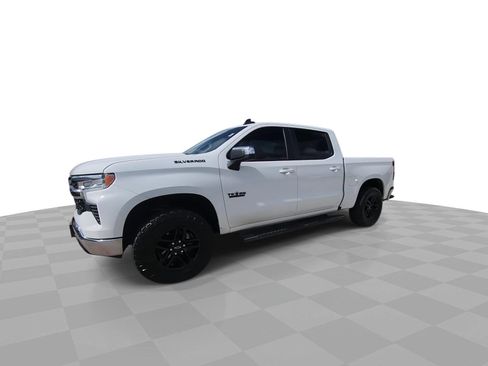 Certified 2022 Chevrolet Silverado 1500 LT RWD image 4