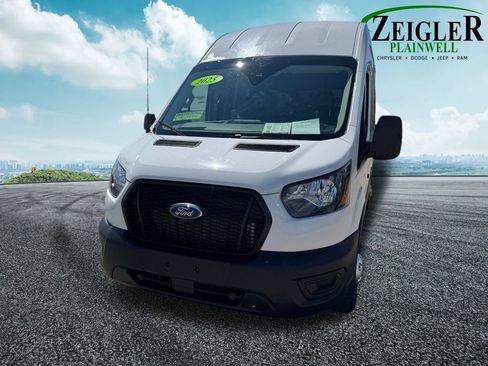 Used 2025 Ford Transit 250 148 High Roof AWD image 9