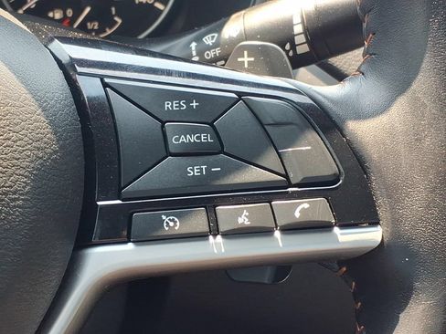 Used 2020 Nissan Altima 2.5 SR w/ Premium Package FWD image 11