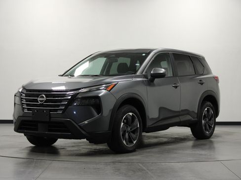 Used 2024 Nissan Rogue SV AWD/4WD image 8