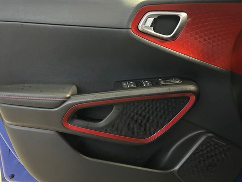 Used 2023 Kia Soul GT-Line w/ GT-Line Technology Package image 22