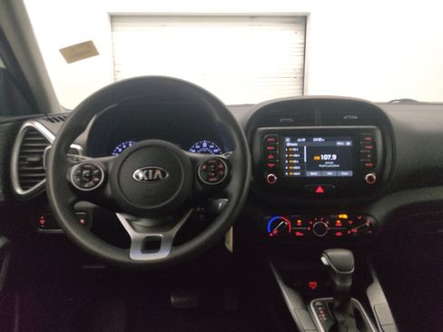Used 2021 Kia Soul LX FWD image 22