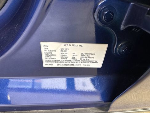 Used 2022 Tesla Model Y Long Range AWD/4WD image 36