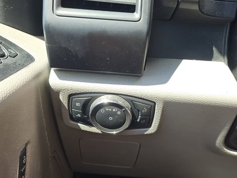 Used 2016 Ford F150 XL w/ Equipment Group 101A Mid RWD image 18