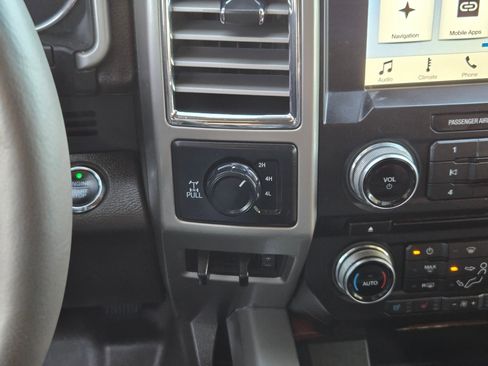 Used 2018 Ford F250 King Ranch w/ King Ranch Ultimate Package image 21