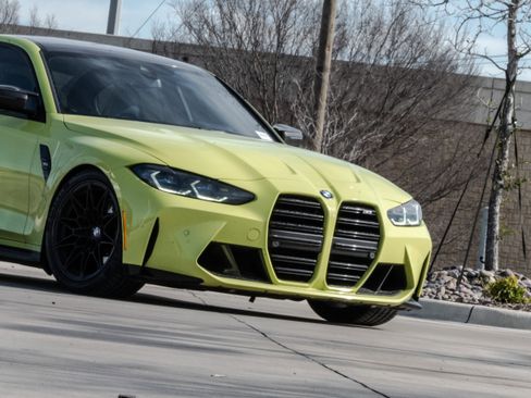 Used 2022 BMW M3 w/ Executive Package image 3