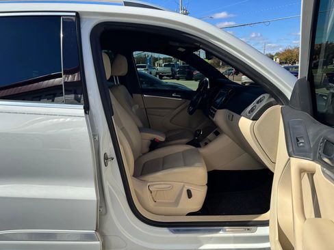 Used 2016 Volkswagen Tiguan R-Line image 26